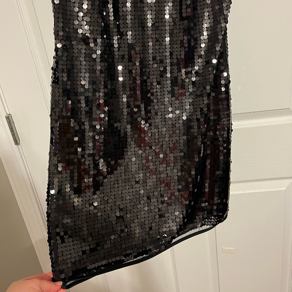 Black sequin cocktail dress - Picture 3 of 4